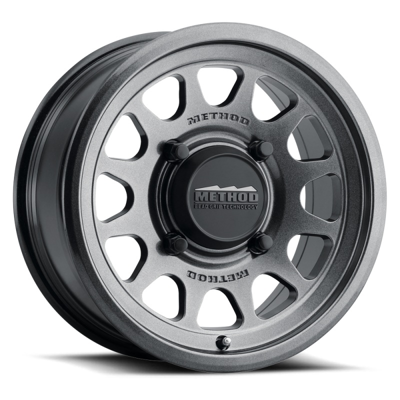 Method MR414 Bead Grip 15x10 / 6+4/25mm Offset / 4x136 / 106mm CB Graphite Wheel