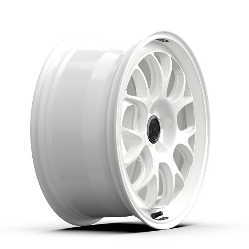 fifteen52 Apex RSR 18x9.5 5x114.3 38mm ET 73.1mm Center Bore Rally White