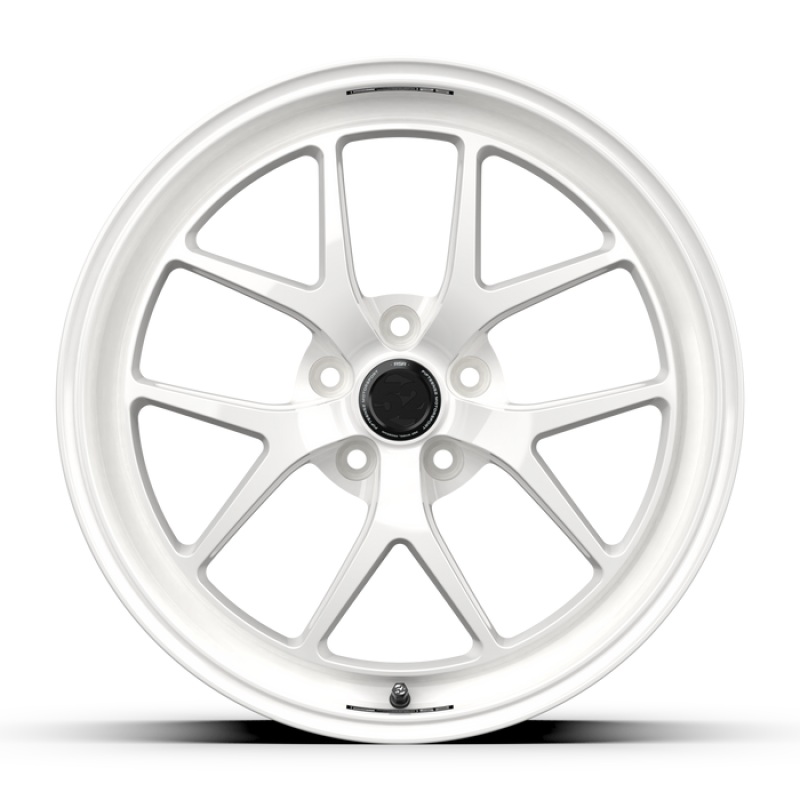 fifteen52 Sector RSR 19x9.5 5x114.3 38mm ET 73.1mm Center Bore Rally White