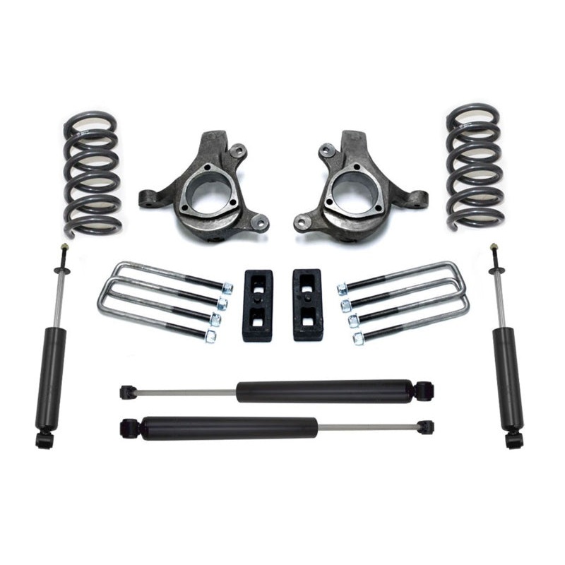MaxTrac 99-06 GM C1500 2WD V6 5in/3in Spindle Lift Kit